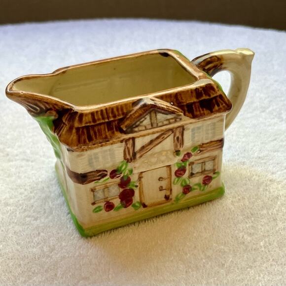 1950s Majolica Japan cottageware teapot and creamer dish - Picture 12 of 15